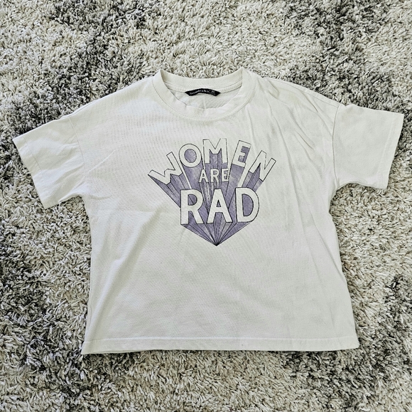 Abercrombie & Fitch Tops - Women's Extra Small Abercrombie & Fitch "Women are Rad" Top